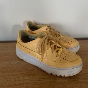 YELLOW NIKE AIRFORCES